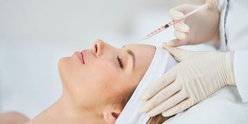 Toxina Botulínica: Tratamiento para arrugas de expresión y rejuvenecimiento sin cirugía