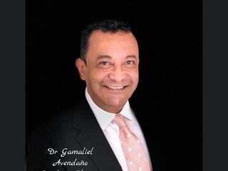Dr. Gamaliel Avendaño Valenzuela , Cirujano plástico certificado