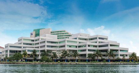 Edificio donde se localiza Integra Medical Center en Cancún