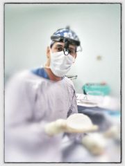 Dr. Raúl Zamora
