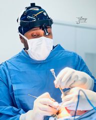 Dr. Jhony Camarero