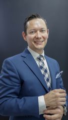 Dr. Lenin Reyes