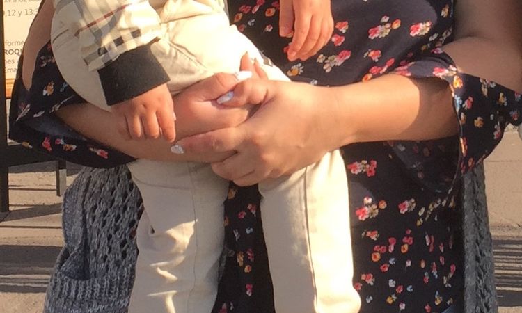 24915