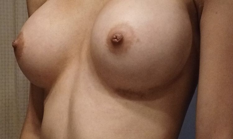 130558
